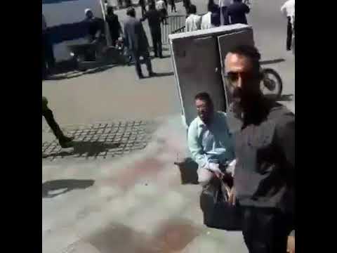 شلیک ایادی فرقه سرکوبعلیشاهی به هموطنان عرب اهوازی درمركز شهر اهواز ۹فروردین ۹۷