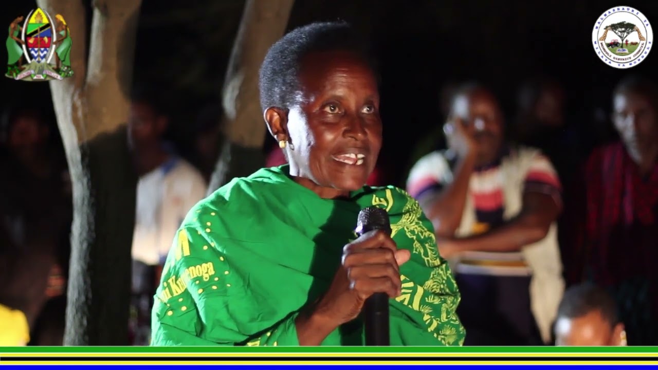 MBUNGE WA JIMBO LA MONDULI AMEKABIDHI GARI YA DHARURA  AMBULANCE ZAHANATI YA ENGARUKA.