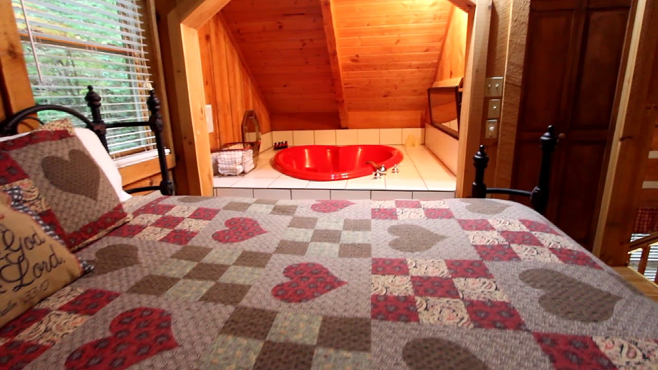 Bare Tubbin Romantic 1 Bedroom Sevierville Cabin Cabins Usa