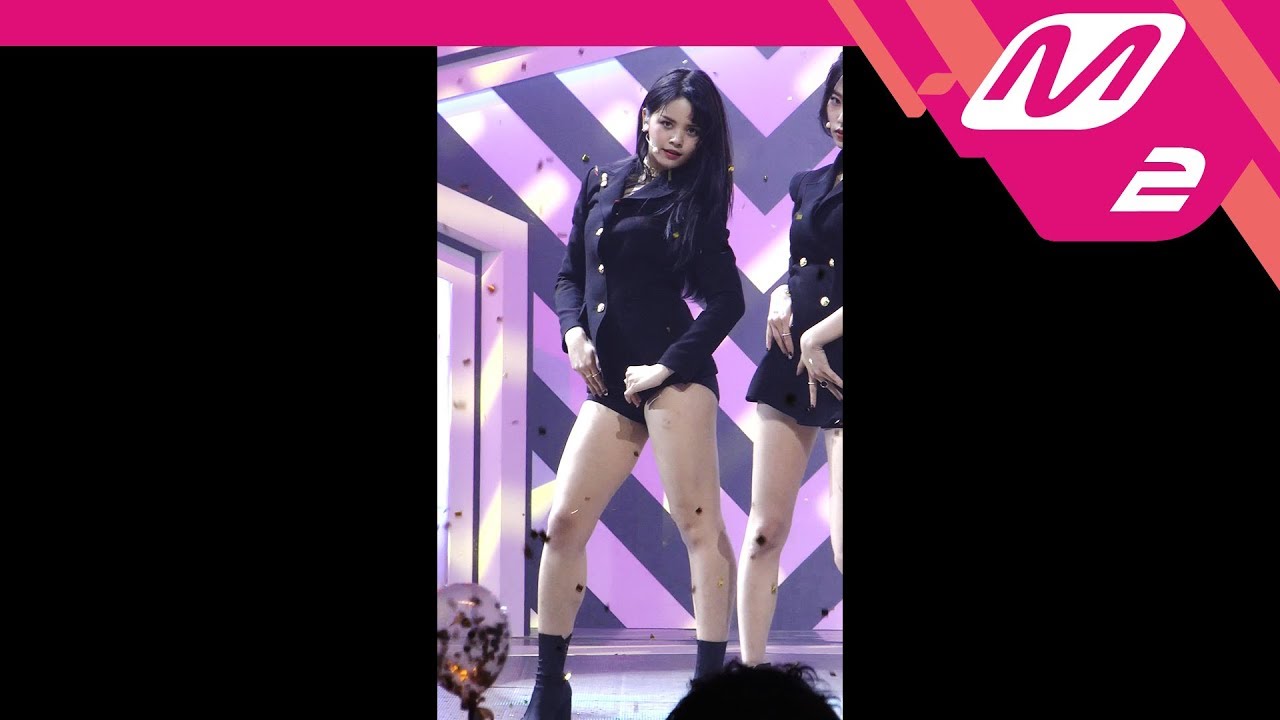 ソン「BLACK DRESS」公式Fancamのサムネイル