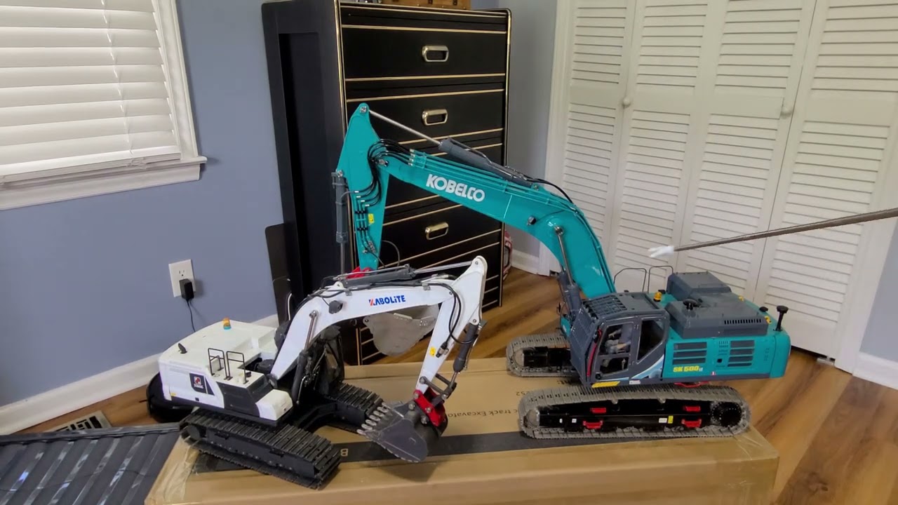 Kabolite K961 vs LESU SK500 RC Excavator