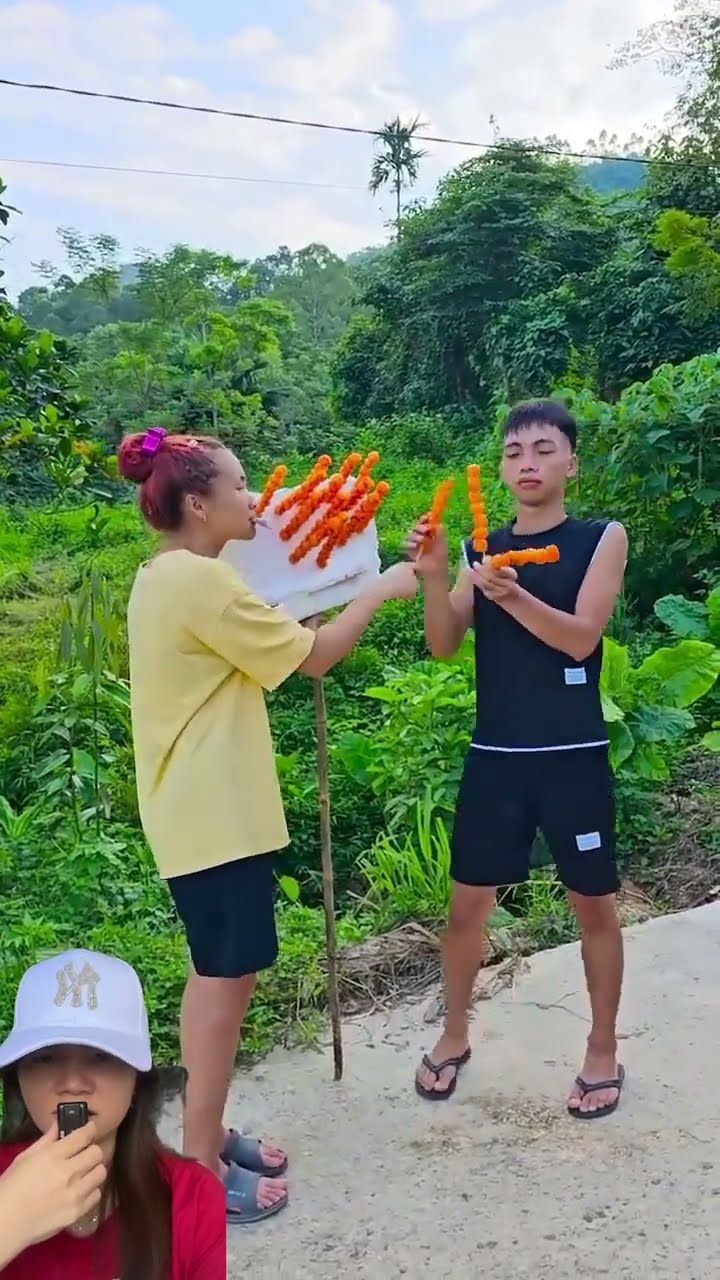 KASIAN KAKEK PINGIN BAKSO BAKAR BELI 10 TUSUK TAPI⁉️?#shorts #funny #dubbing