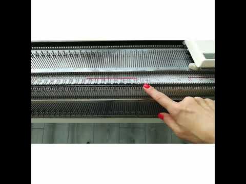 Резинка на вязальной машине silver reed. Промышленная резинка на сильвер рид 280. Промышленная резинка на вязальной машине. Пром резинка на вязальной машине. Резинка промышленная.