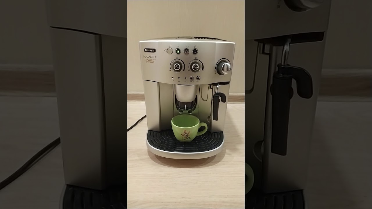 Delonghi Magnifica Rapid Cappuccino - YouTube