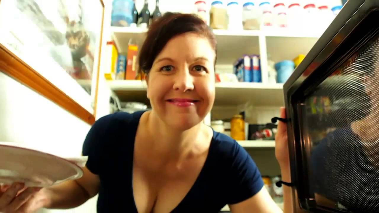 How Do I Cook A Meat Pie In The Microwave