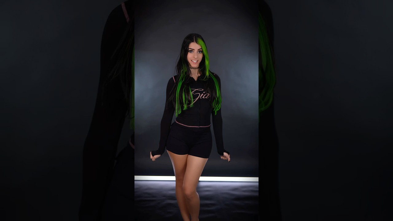 I’m obsessed 😂🖤 #foryou #helpmemakethismakesense #trending #gothclub #emo #dance #cosplay