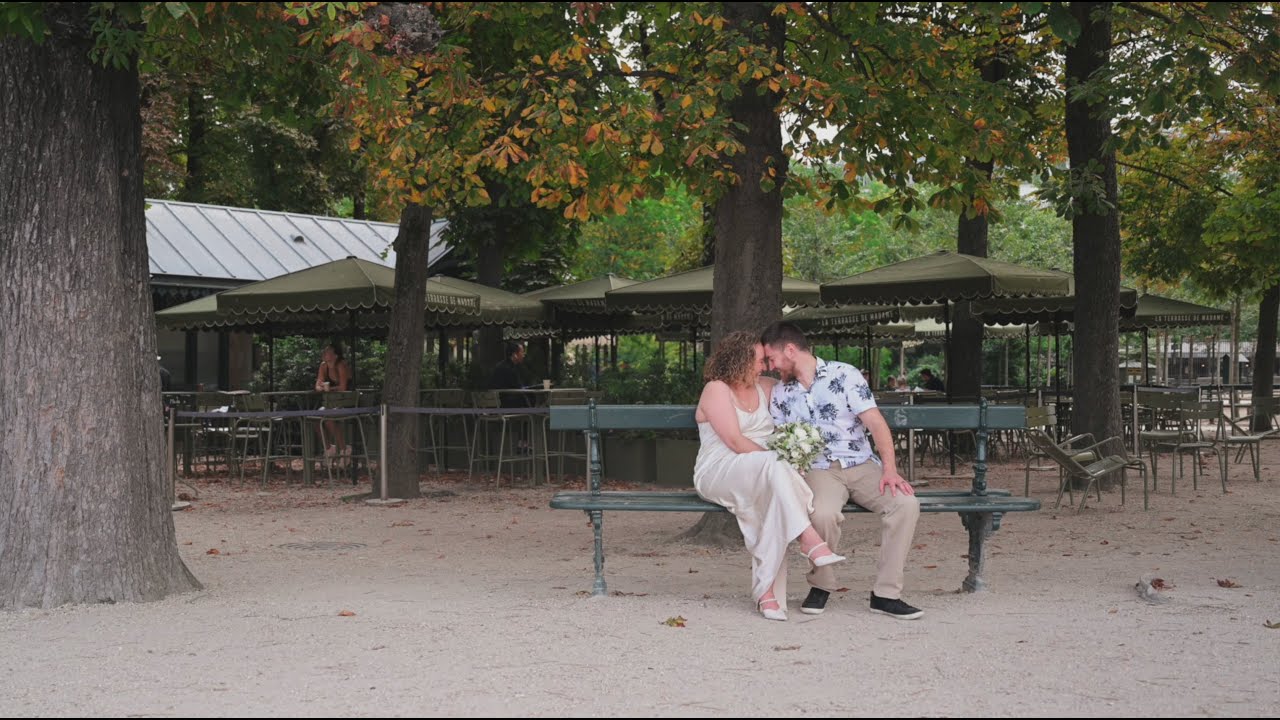 Wedding ceremony at the Jardin du Luxembourg in Paris