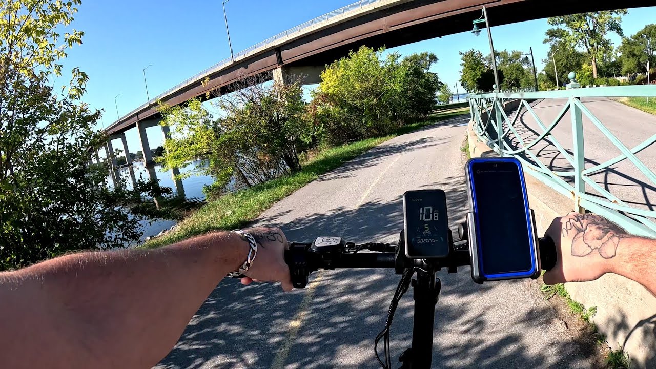 Vitilan V3 ebike | Waterfront trail ride