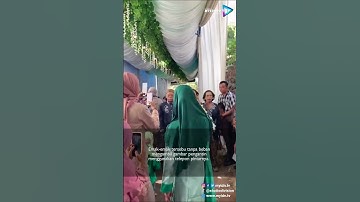 Kocak Emak Emak Halangi Fotografer Ambil Gambar Pengantin || Myidn || #shorts