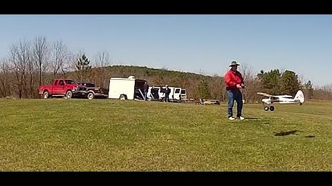 Crazy High Wind RC Fun Cub Spot Landings CRASH FAIL at End