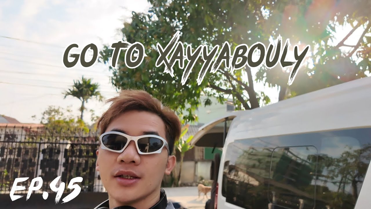 On the way to the concert in Xayaburi, I felt so carsick before I even got there. | ทีมงานเมารถ