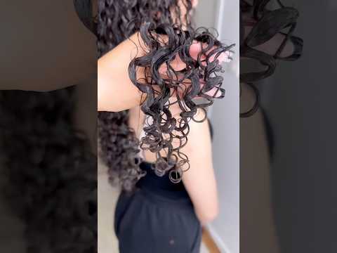 Vidéo: 3 façons de traiter les cheveux épais, grossiers et ondulés