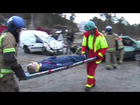 Video: En Lysstråle Fra åstedet For En Bilulykke Som En 