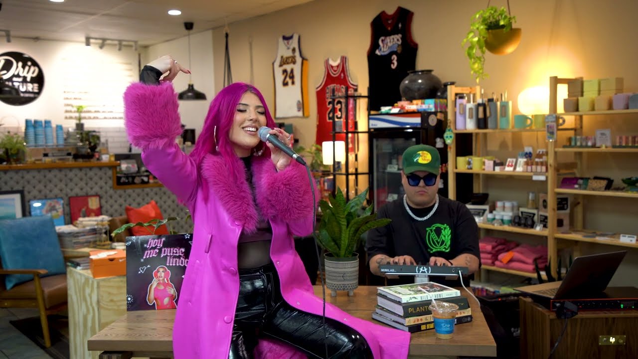 "Hoy Me Puse Linda" Destiny Ron: Tiny Desk Contest 2024