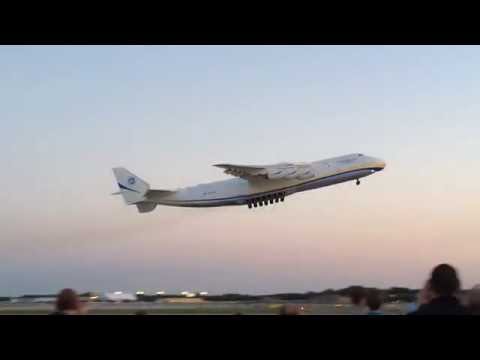 AN225 taking off from MSP