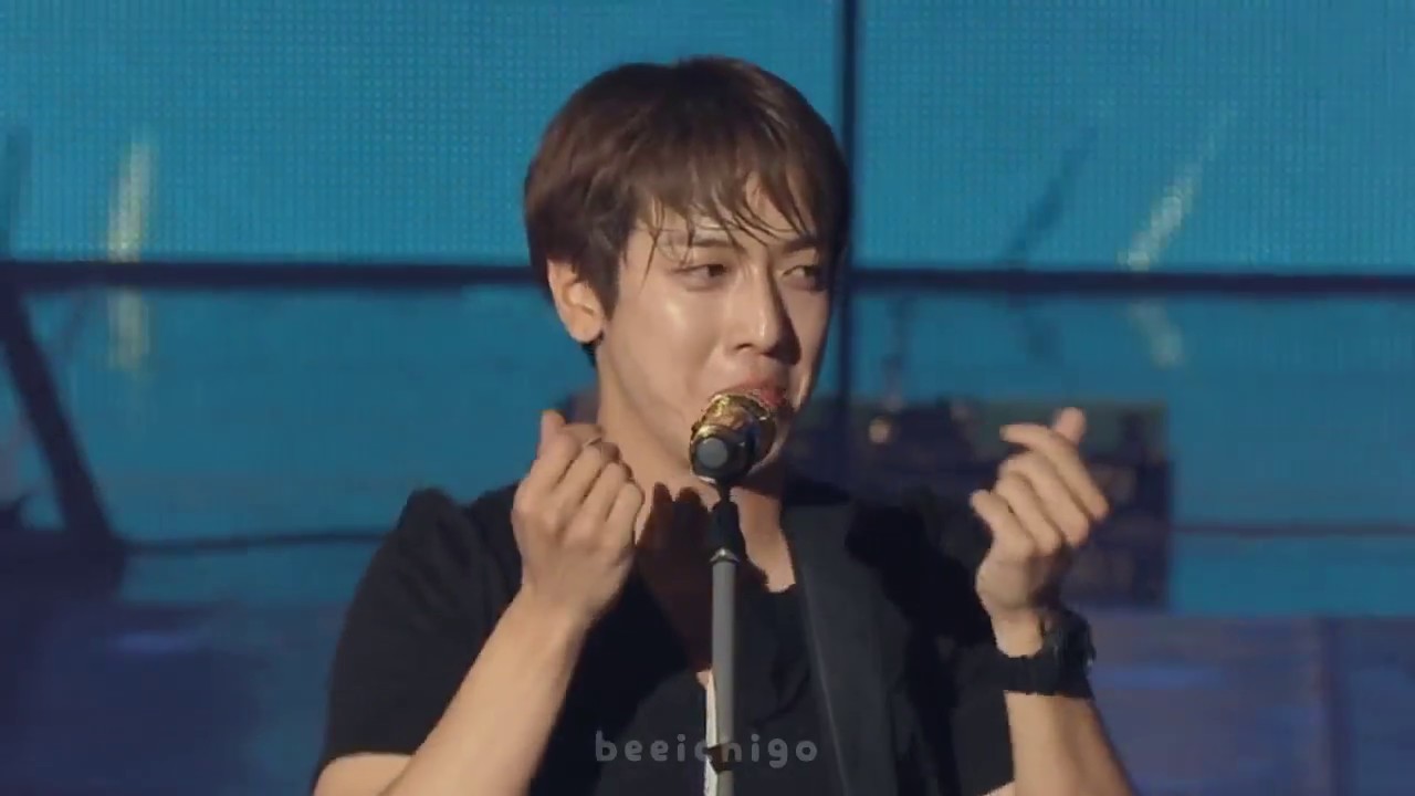 CNBLUE Between Us Tour In Seoul -  L.O.V.E Girl