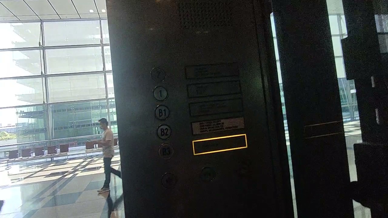 Hitachi Elevator at Changi Airport Terminal 3.