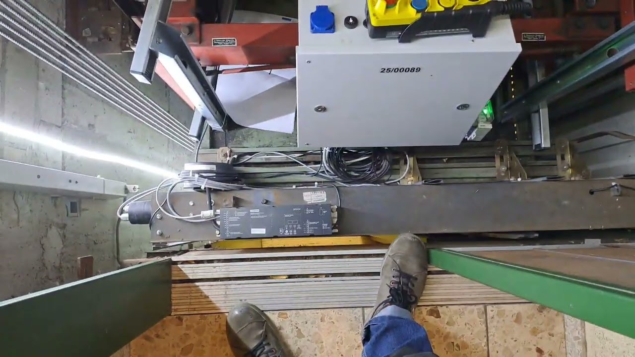 elevator moments: just pulleys