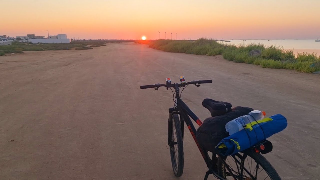 درت جزيرة قرقنة الكل بالبسكلات! Bike Vlog - Kerkennah