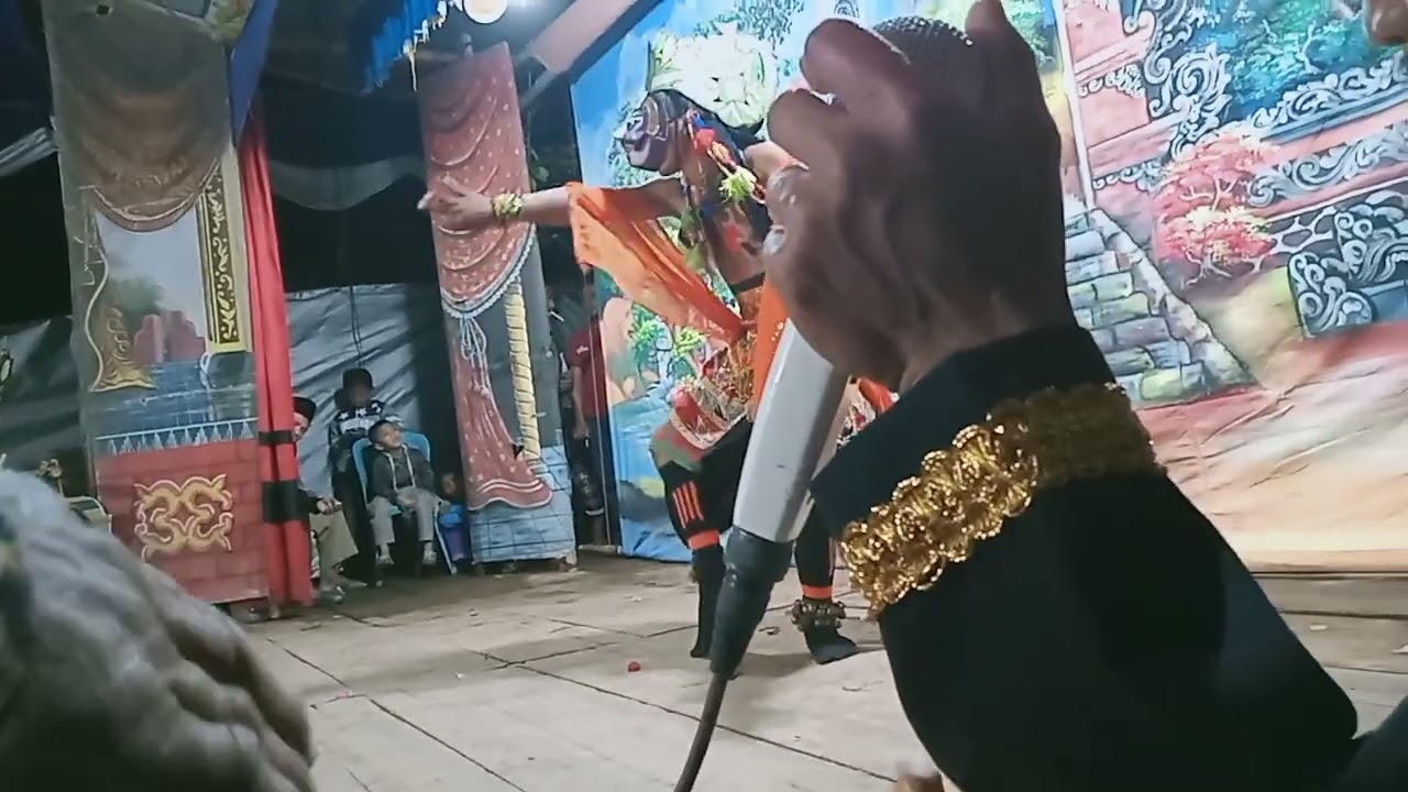 tari kelono tungjung Seto _Seni topeng rukun famili