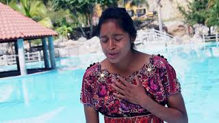 Video thumbnail of "Solista Blanca Azucena,  Alguien me toca"