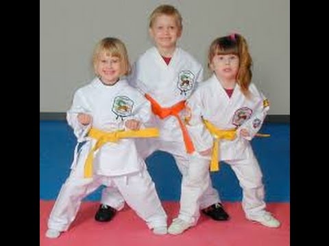 تعلم كاتا الحزام الاصفر في الكارتيه في دقيقة