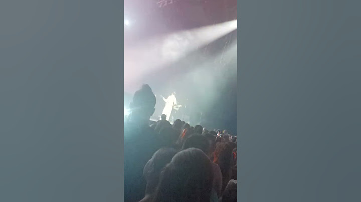 Pierre Garnier reprend une chanson de son idole Ed Sheeran accompagné de ses choristes