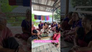 EATING BUGS WITH THE KAREN TRIBE IN CHIANG MAI, THAILAND 🇹🇭 🦗🐛🪱 #thailand #shorts #chiangmai