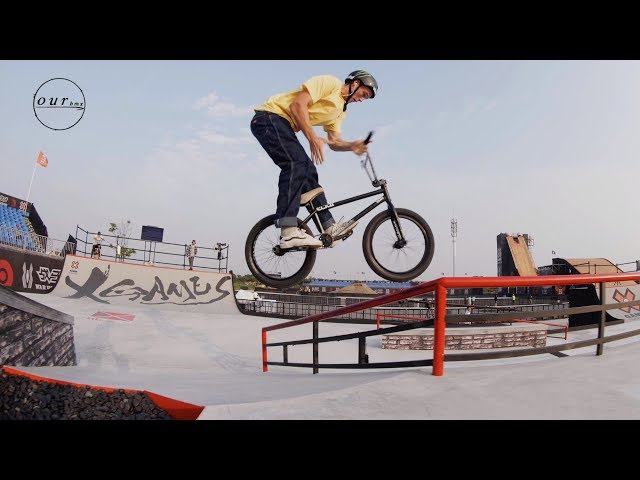 洋書 BMX Tricks Games and Competitions 洋書 BMX Tricks Games and Competitions