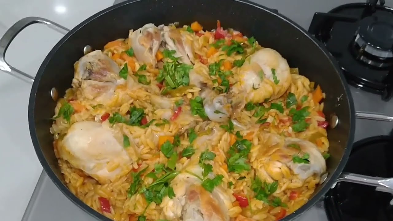 Tavuklu Şehriye Pilavı/Kolay Yemek Tarifi Tavuklu Şehriye Pilavı/Kolay Yemek Tarifi