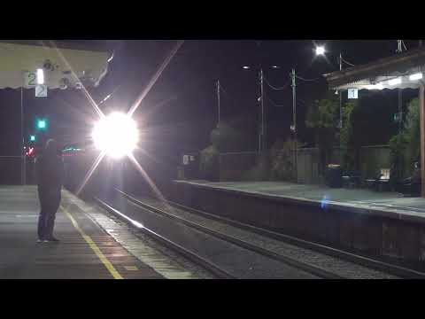 P18 P14 with HCMT 55 going through spotswood