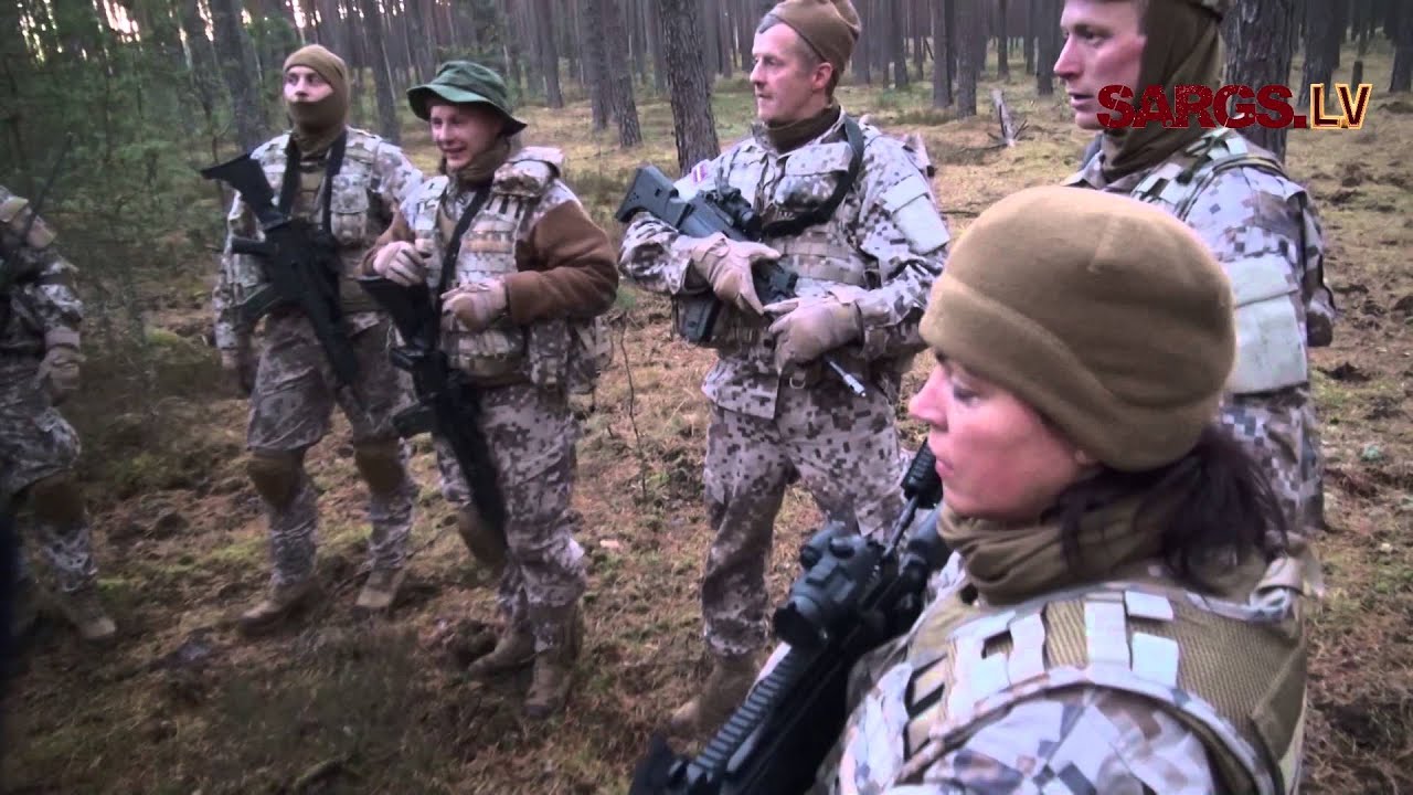 Rezerves karavīri lauka nometnē Sauszemes spēku kājnieku brigādē