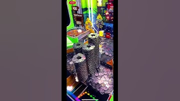 COIN PUSHER MACHINE JACKPOT WIN ARCADE GAME ! SATISFYING MONEY TOWER QUARTERS FALL!