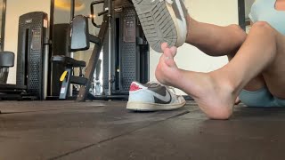 Barefoot After Workout… My Feet Looked Like THIS 😳👣