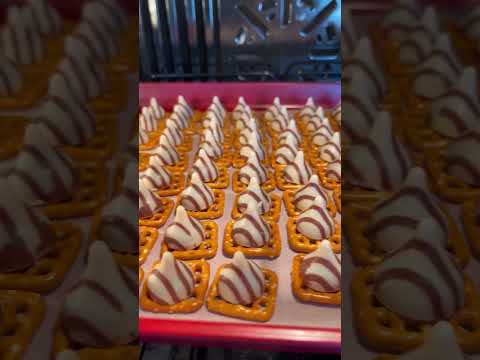 M&M Pretzel Treats  Tasty Kitchen: A Happy Recipe Community!