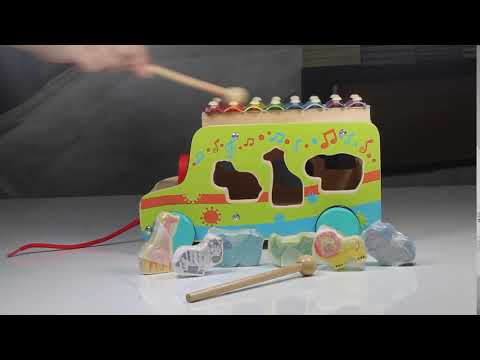 ხის მანქანა ქსილაფონით და ცხოველებით