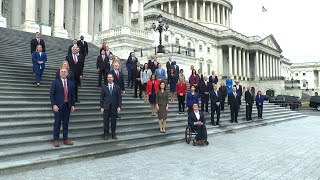 McCarthy joins GOP House freshmen for photo
