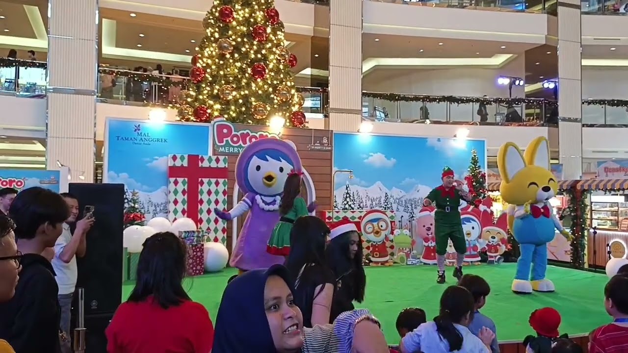 Meat and Great Pororo Happy Holiday Event Mall Taman Anggrek Jakarta 25 Desember 2025
