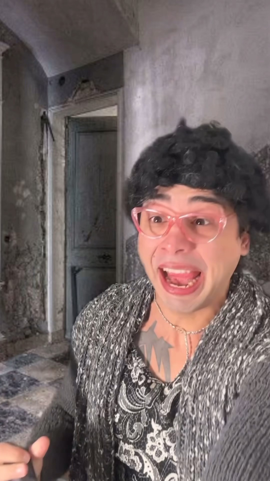 MI ABUELA ESTÁ LOCA!!?