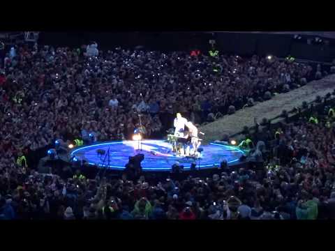Coldplay München Munich June 2017 Everglow with a fan