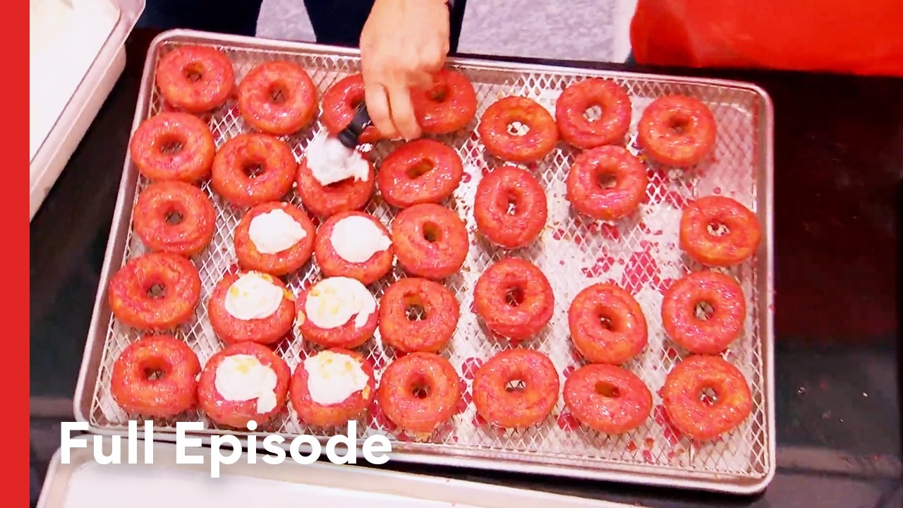 Judges Stunned by Creative Pineapple Donuts | Sugar Showdown S1