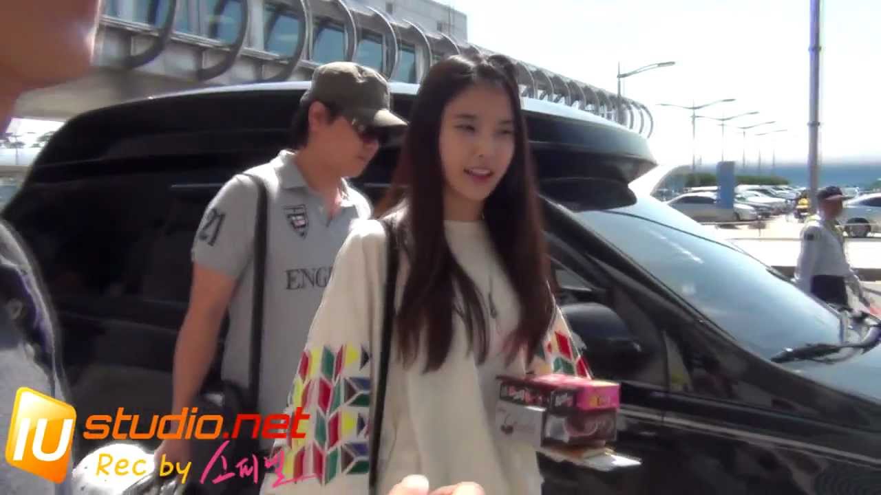 120902 Incheon airport 아이유 IU FANCAM by Spinel