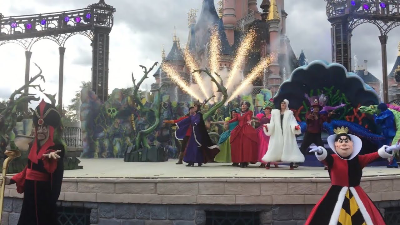 NEW SHOW PREMIÈRE - Are You Brave Enough - Attention Méchants ! - Disneyland Paris  2019