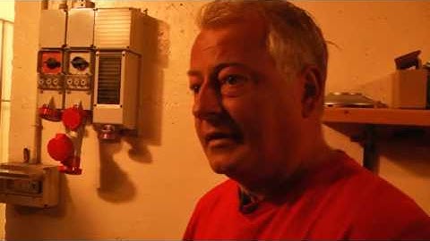 JAMESSUCKLING.COM - Super Tuscans - Podere Il Carnasciale: The Wine