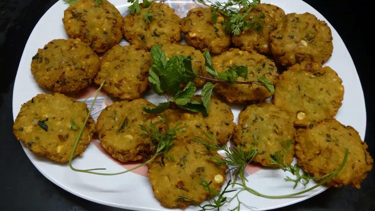 Spicy Chana Dal Vada Senagapappu Vadalu Preparation in Telugu - YouTube