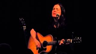 Video thumbnail of "Lori McKenna- Girl Crush- Club PASSIM"