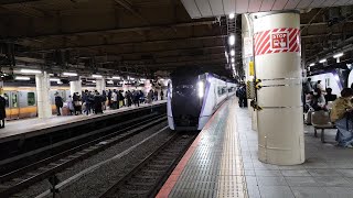 [発車メロディあり]E353系 S114編成 特急かいじ51号竜王行の送り込みが新宿駅10番線を発車するシーン