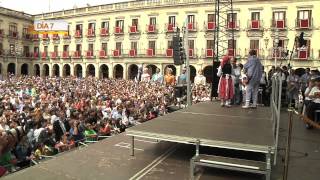 BAJADA CELEDÓN y NESKA TXIKI  LA BLANCA 2013 VITORIAGASTEIZ