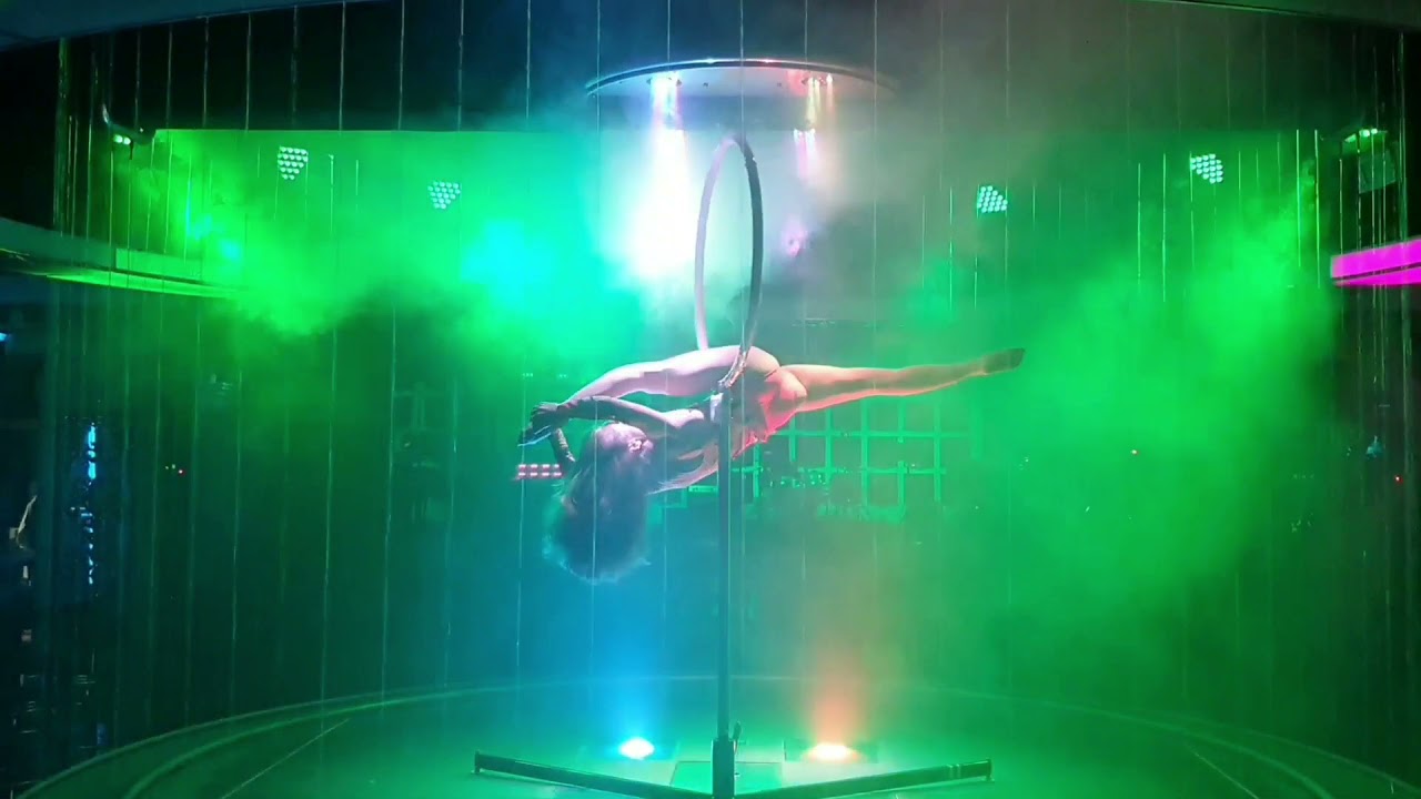 Standing/lollipop lyra. Anastasia Gordienko.