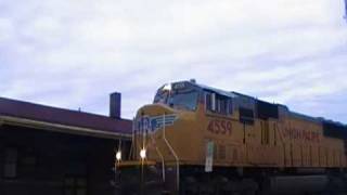 UP 4559 Intermodal EB Train Leaving McGhee Sub.